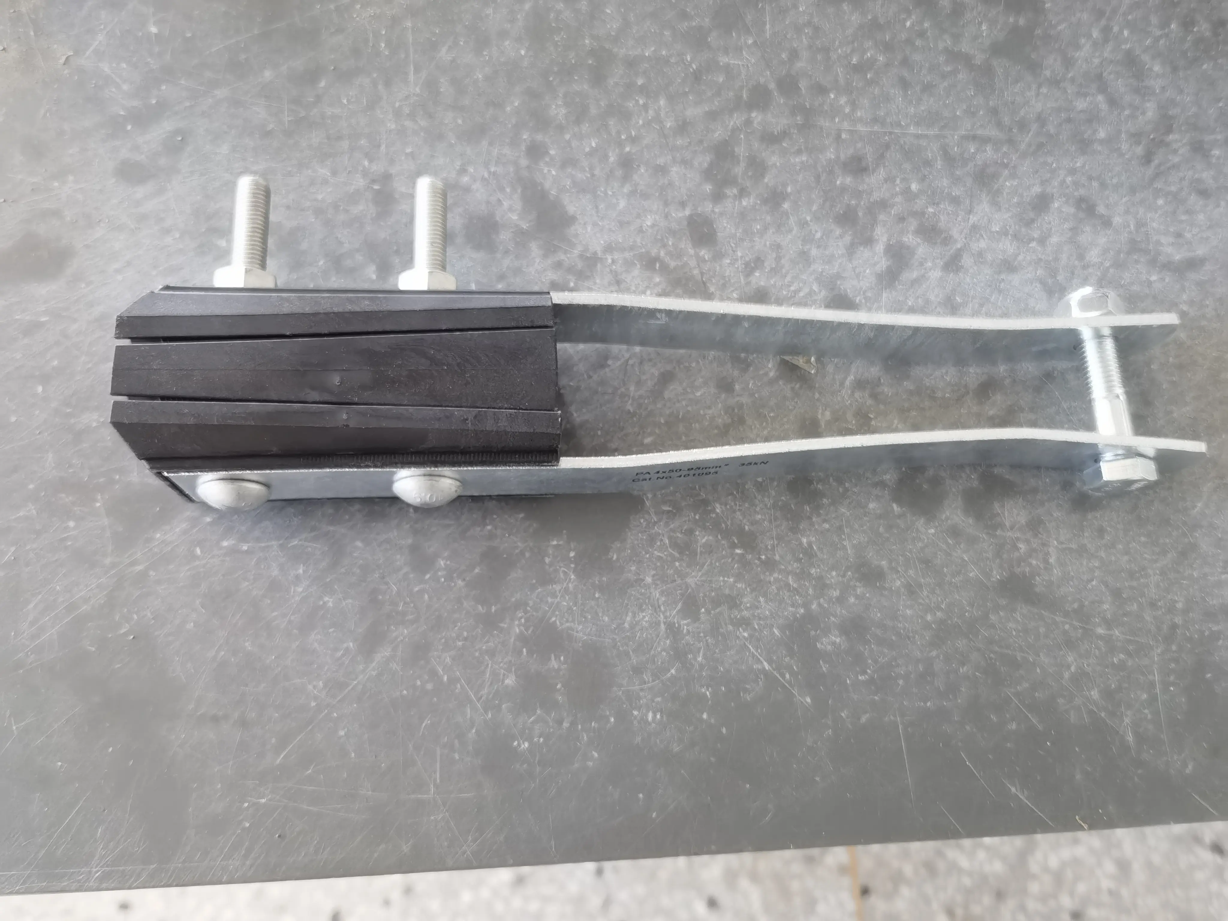 High Quality Anchoring Clamps Dead End Strain Clamp Assembly For Cable Accessories Electric power line fitting abc aerial bundle cable tension clamp PA 4*50-95mm2 35KN