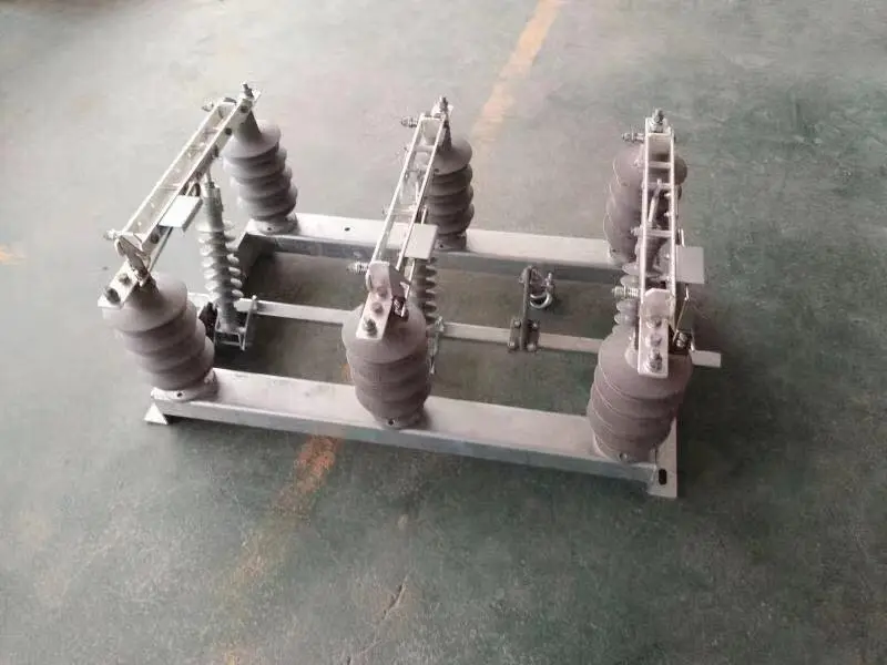 Selecting Outdoor Load Break Disconnectors for High-Humidity Coastal Power Grids